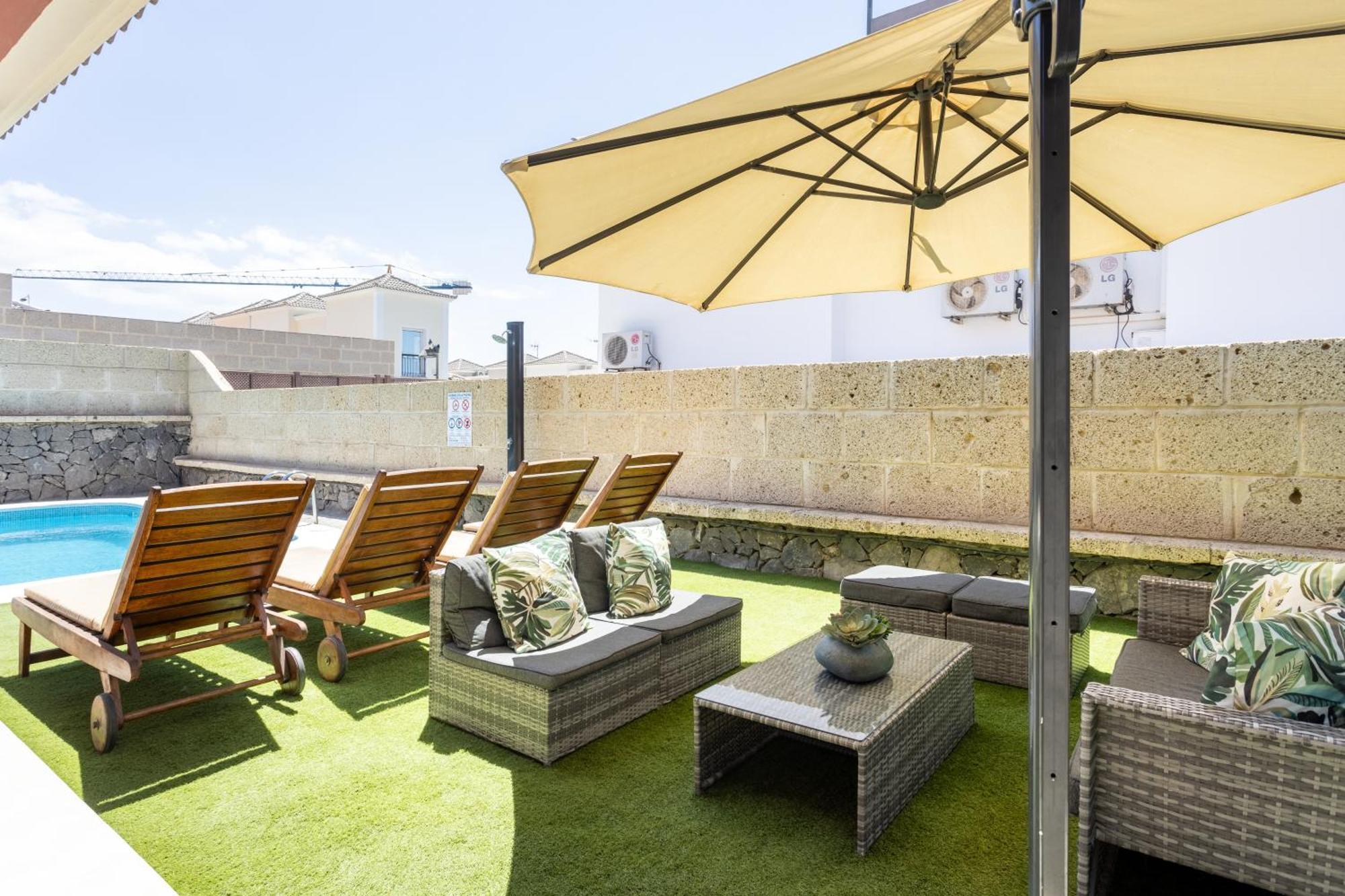 Villa Chloe Costa Adeje Tenerifesummervillas Giant Private Pool 11 Meters Long Εξωτερικό φωτογραφία